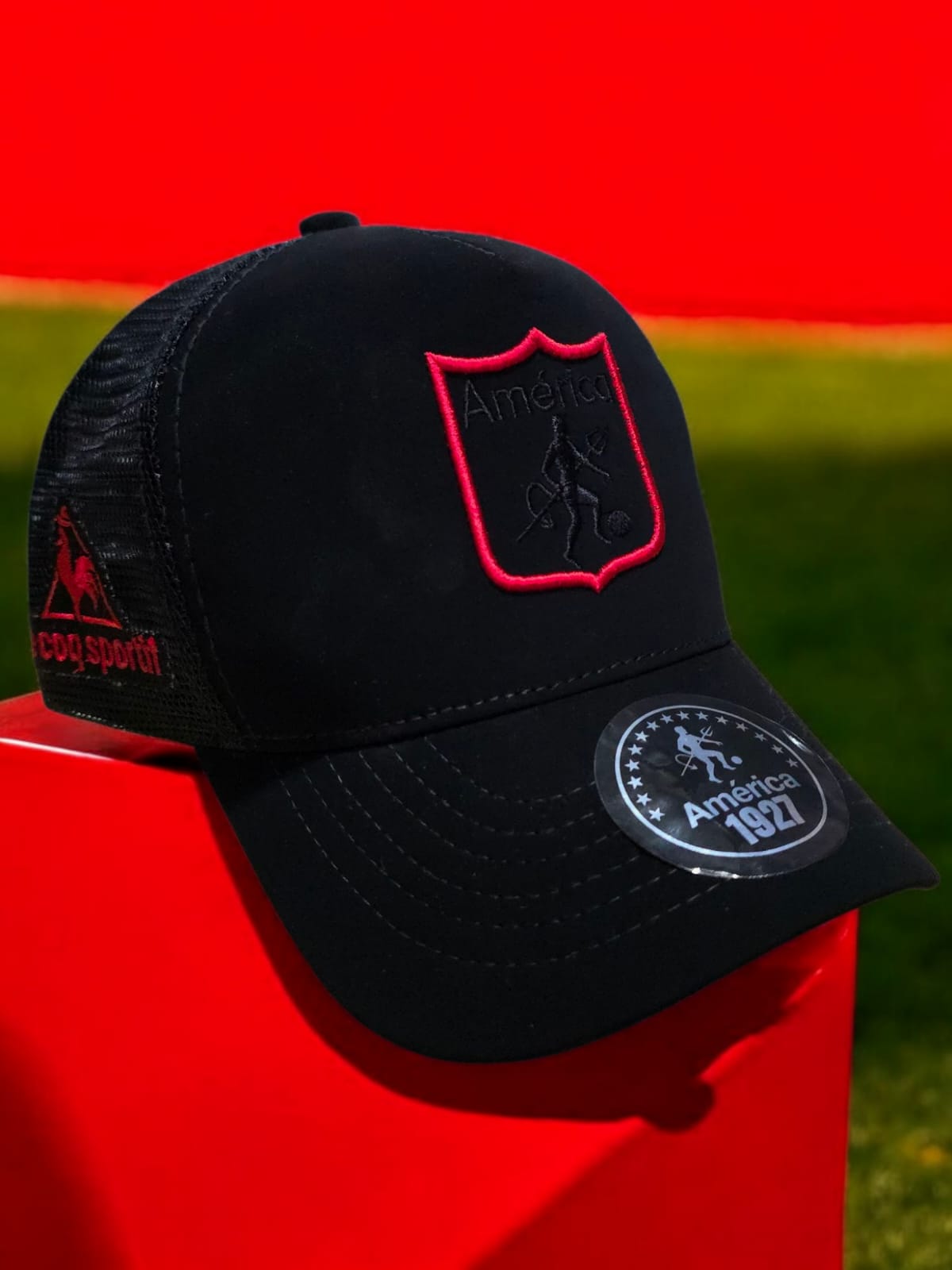 Gorra Oficial Fútbol Colombiano | Lleva tus colores con orgullo ⚽